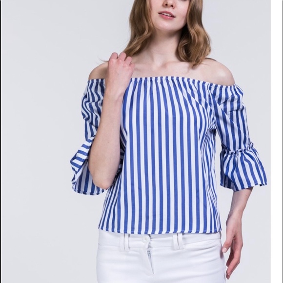 Striped Off Shoulder Bell Sleeve Top🌸🌹🌸🌹 - Picture 2 of 4